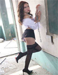 王雨纯露出下面毛-秘密花园2.8